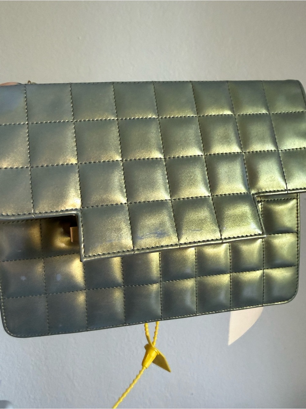 CHANEL Rare Quilted Metallic Gold Clutch - Picture 6 of 6